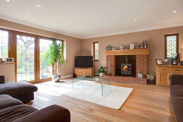  Image of 4 Bedroom Detached for sale at Newfield Road Sonning Common Reading, RG4 9TB