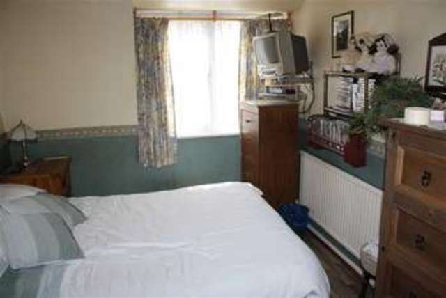  Image of 3 Bedroom Property for sale at Peters Path Sydenham Sydenham, SE26 6LD