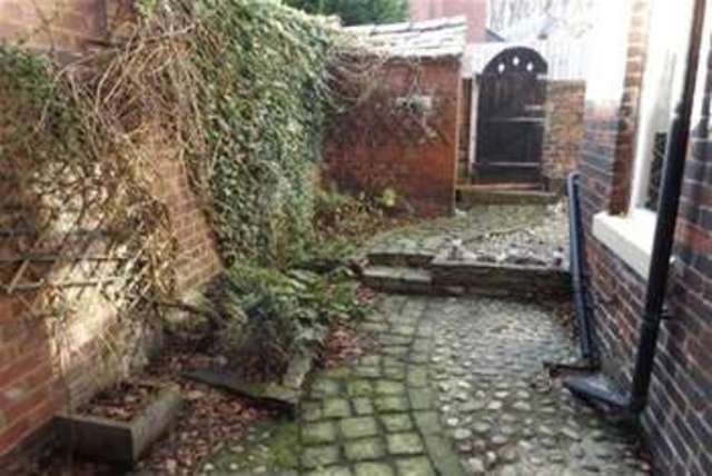  Image of 3 Bedroom Detached to rent at Chorley, PR6 7PY