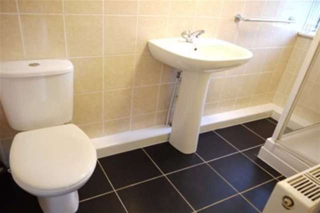  Image of 1 Bedroom Flat to rent at Truro, TR2 4LS