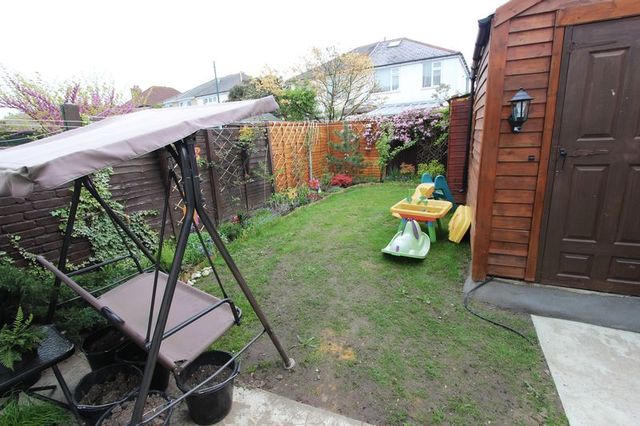  Image of 3 Bedroom Terraced for sale at Stanton Road Regents Park Southampton, SO15 4HE