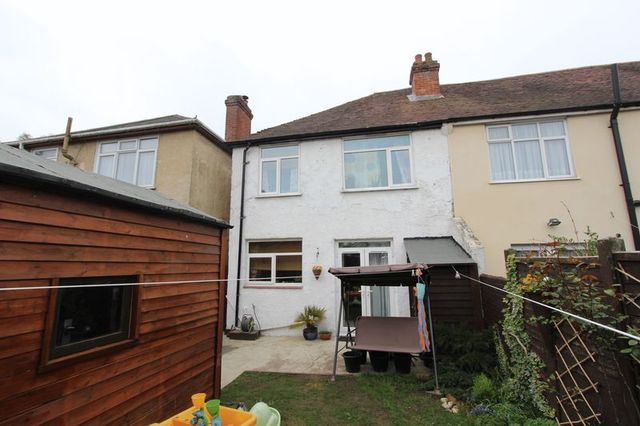  Image of 3 Bedroom Terraced for sale at Stanton Road Regents Park Southampton, SO15 4HE