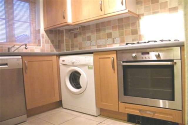  Image of 2 Bedroom Detached to rent at Chelmsford, CM1 2GA