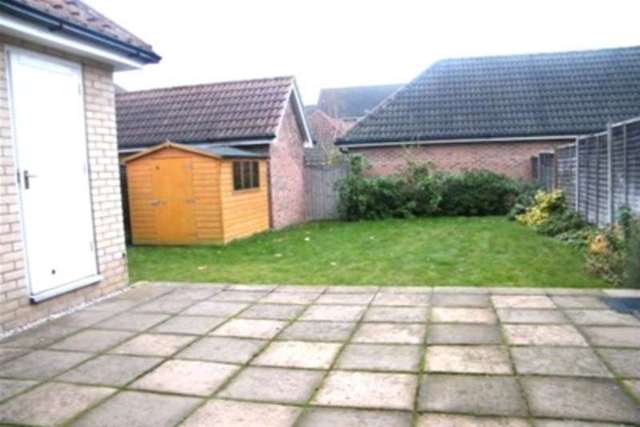  Image of 2 Bedroom Detached to rent at Chelmsford, CM1 2GA