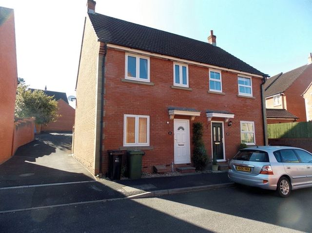  Image of 3 Bedroom Semi-Detached to rent at Rivers Reach  Frome, BA11 1AQ
