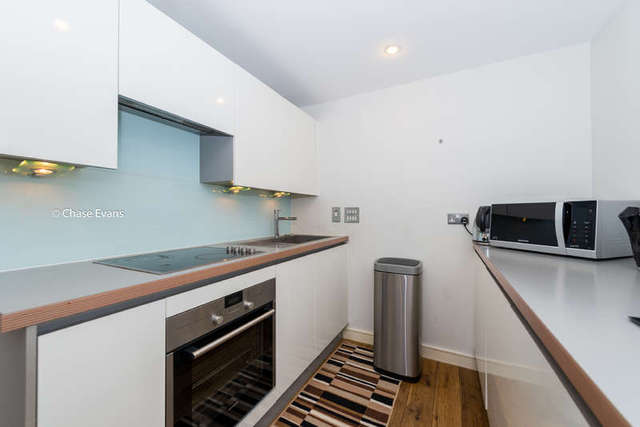  Image of 1 Bedroom Flat to rent at Greenwich, SE3 7RR