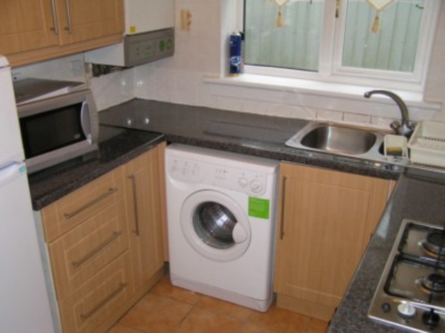  Image of 3 Bedroom Semi-Detached to rent at Coltsfoot Drive Southpark Village Glasgow, G53 7UL