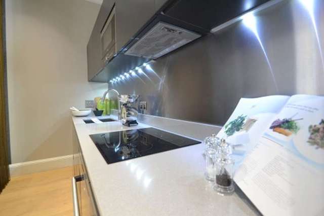  Image of 1 Bedroom Flat to rent at 75 Leman Street  Aldgate, E1 8EY