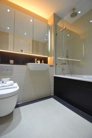  Image of 1 Bedroom Flat to rent at 75 Leman Street  Aldgate, E1 8EY