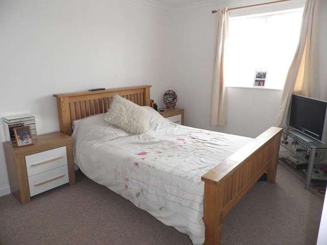  Image of 3 Bedroom Terraced for sale at Stucley Road  Bideford, EX39 3EL