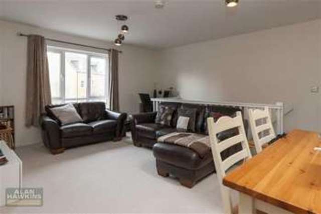  Image of 2 Bedroom Property for sale at Sandbourne Road Swindon Swindon, SN25 1RE