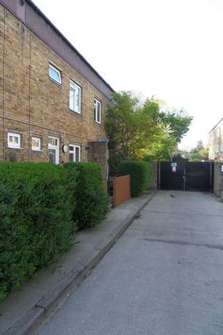  Image of House Share to rent at London, N5 1LE