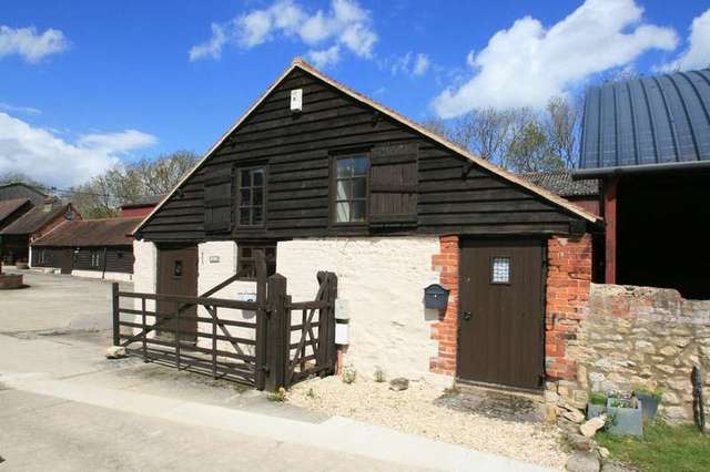  Image of 1 Bedroom Detached to rent at Waterperry Oxford Oxfordshire, OX33 1LG