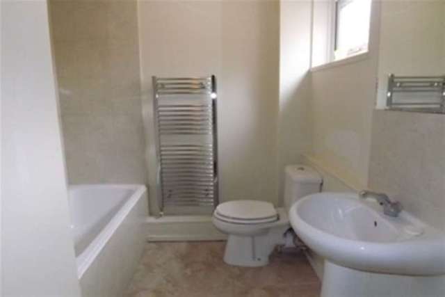  Image of 2 Bedroom Flat to rent at Wolverhampton, WV1 2UG