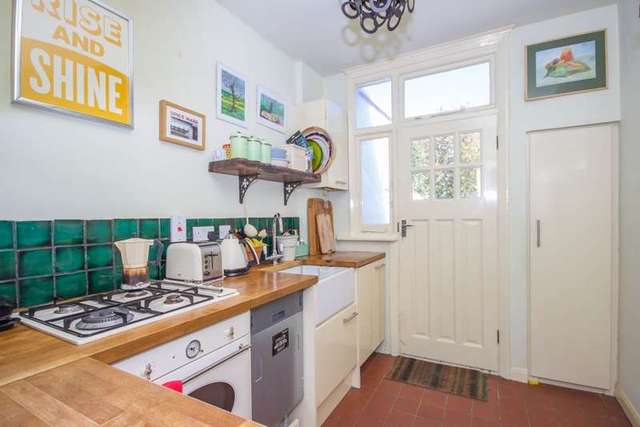  Image of 3 Bedroom Terraced for sale at Beckenham, BR3 3DB