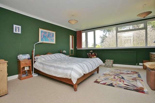  Image of 3 Bedroom Town House for sale at Leamington Spa Warwickshire, CV32 6HH