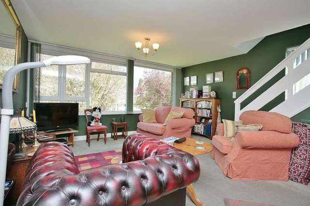  Image of 3 Bedroom Town House for sale at Leamington Spa Warwickshire, CV32 6HH