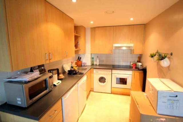  Image of 1 Bedroom Flat to rent at Queenstown Road Chelsea Bridge Wharf London, SW8 4NJ