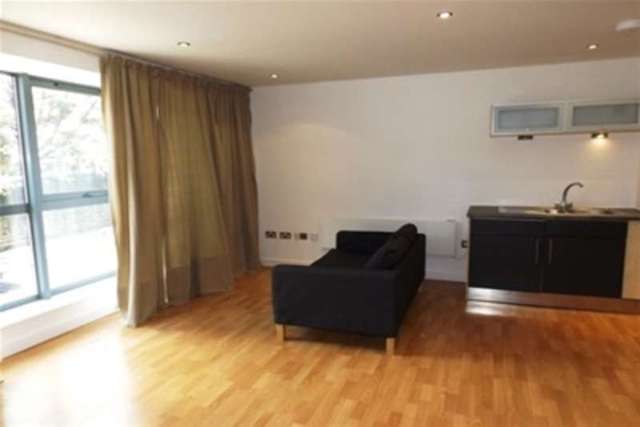  Image of Flat to rent at Sheffield, S3 7SS