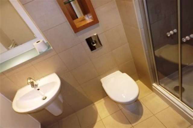  Image of Flat to rent at Sheffield, S3 7SS