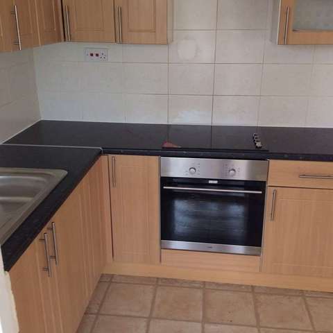  Image of 3 Bedroom Property to rent at Windsor Road  Enfield, EN3 6RF