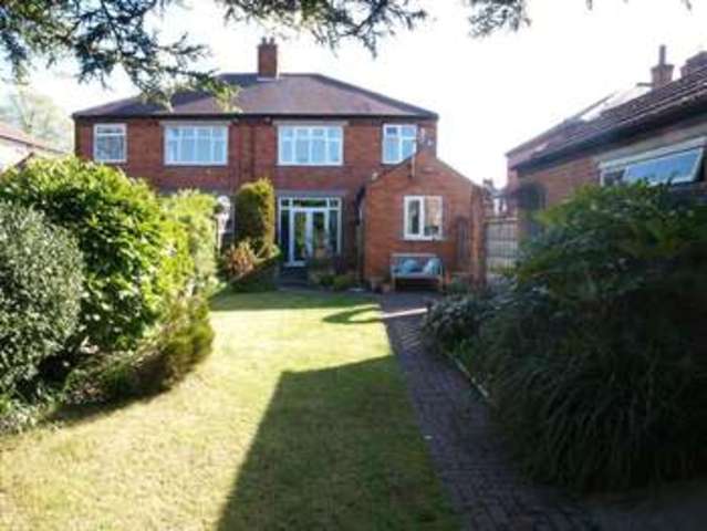  Image of 3 Bedroom Semi-Detached for sale at Windsor Road  Newark, NG24 4HX