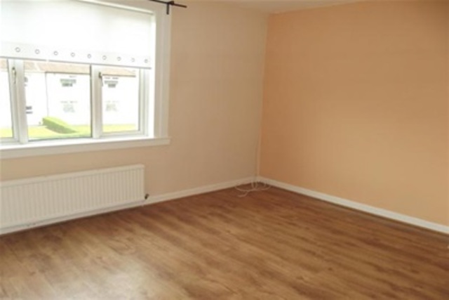  Image of 2 Bedroom Flat to rent at Shettleston Glasgow Glasgow, G32 9XE