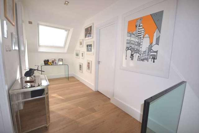  Image of 3 Bedroom Detached for sale at The Warren Caversham Reading, RG4 7TH
