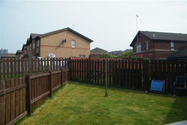  Image of 2 Bedroom Flat to rent at Germiston Glasgow Glasgow, G21 2BJ