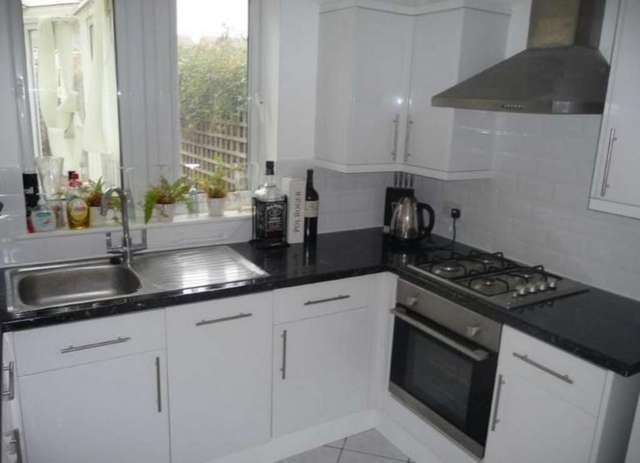  Image of 2 Bedroom End of Terrace to rent at Blanmerle Road  London, SE9 2EA