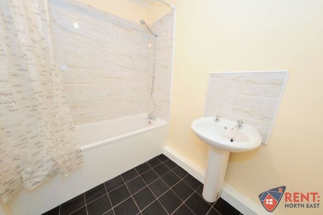  Image of 2 Bedroom Flat to rent at Hylton Road Array South Hylton, SR4 7AB