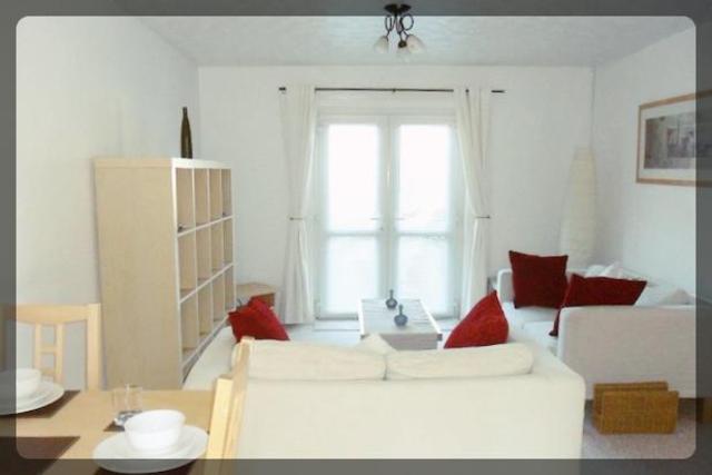  Image of 2 Bedroom Flat to rent at Kingston Street  Hull, HU1 2ES