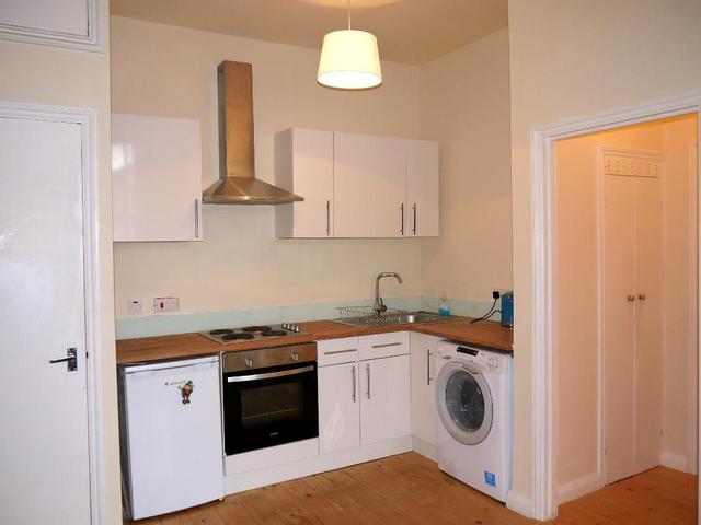  Image of Studio to rent at London, SE19 3AA
