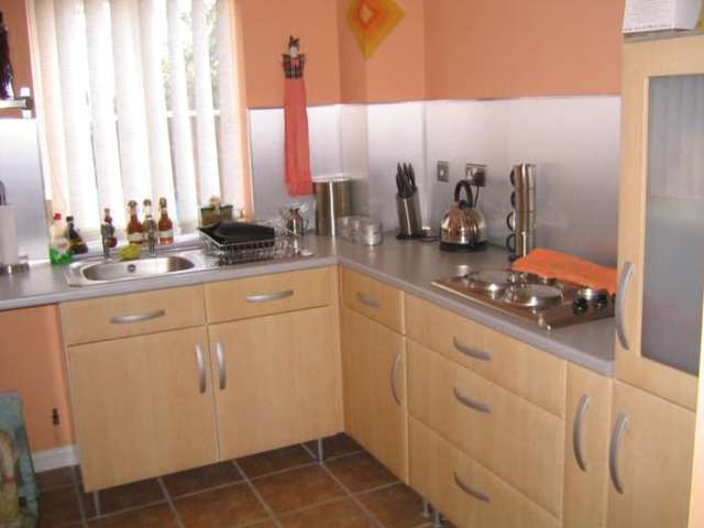  Image of 3 Bedroom Town House to rent at Stern Close Barking Essex, IG11 0XW