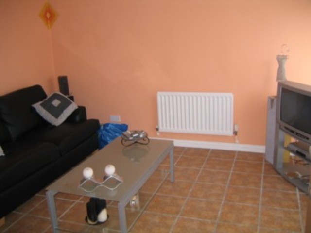  Image of 3 Bedroom Town House to rent at Stern Close Barking Essex, IG11 0XW
