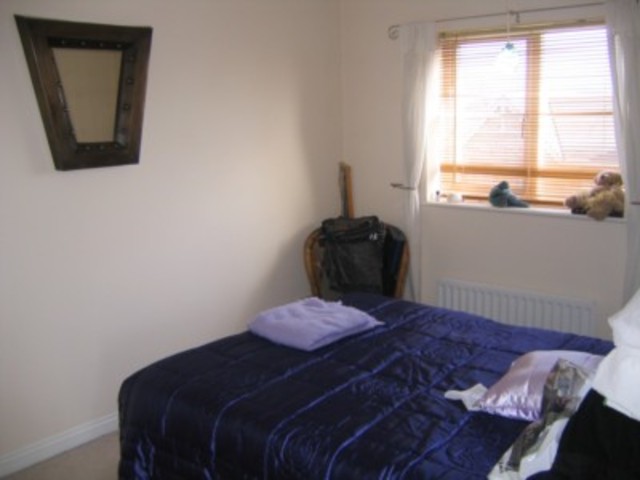  Image of 3 Bedroom Town House to rent at Stern Close Barking Essex, IG11 0XW