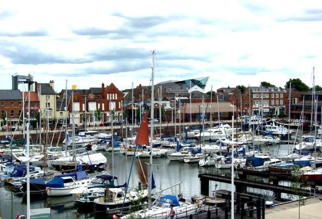  Image of 1 Bedroom Apartment to rent at Hull Marina  Hull, HU1 2DZ