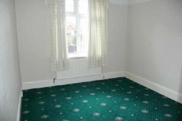  Image of 3 Bedroom Detached to rent at Bassett Crescent West Southampton Not specified, SO16 7DW