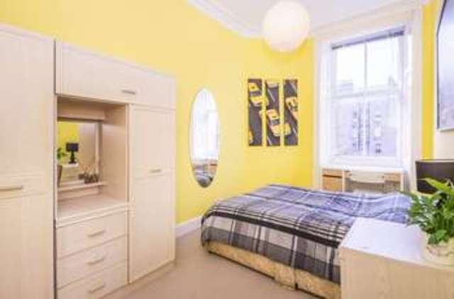  Image of 2 Bedroom Flat for sale at Viewforth Bruntsfield Edinburgh, EH10 4JD