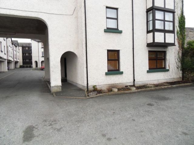  Image of 1 Bedroom Flat to rent at Sandes Avenue  Kendal, LA9 4LL
