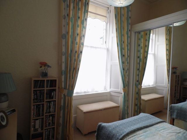  Image of 3 Bedroom Flat for sale at 128 Henderson Street  Bridge of Allan, FK9 4HF