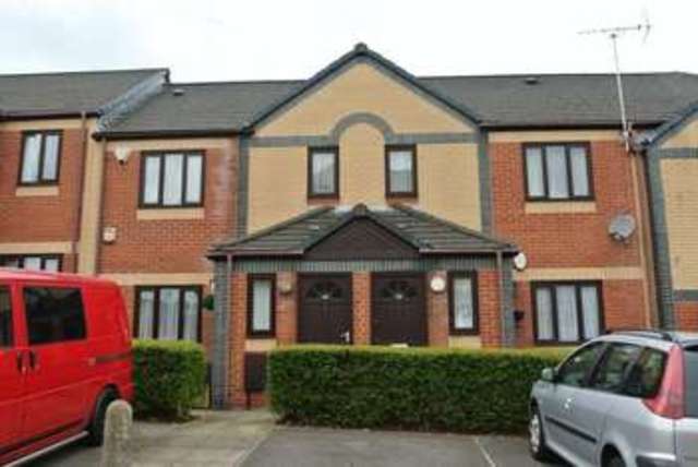  Image of 2 Bedroom Flat to rent at Loughman Close Kingswood Bristol, BS15 4BZ