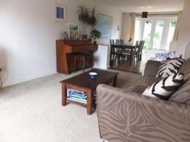  Image of 3 Bedroom Detached to rent at Marines Drive  FARINGDON, SN7 7UG