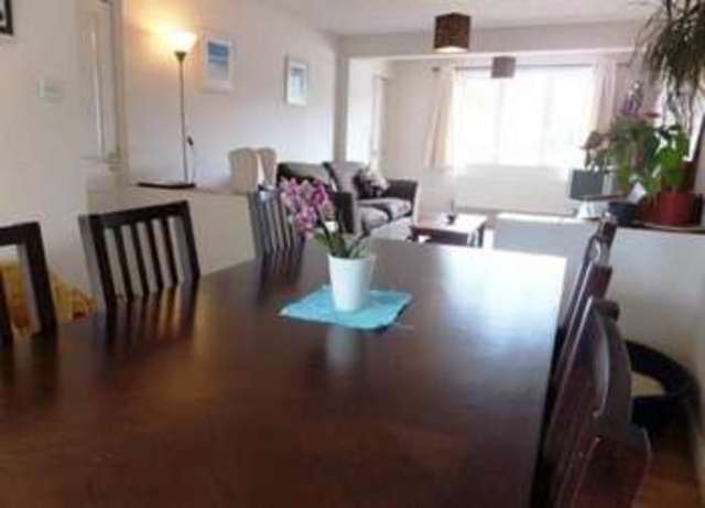  Image of 3 Bedroom Detached to rent at Marines Drive  FARINGDON, SN7 7UG