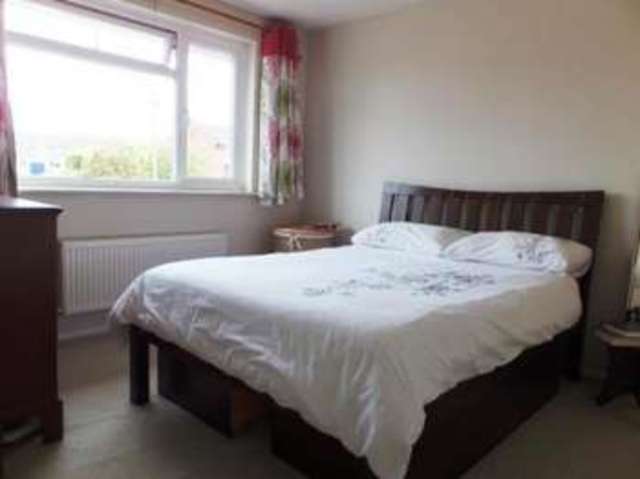  Image of 3 Bedroom Detached to rent at Marines Drive  FARINGDON, SN7 7UG