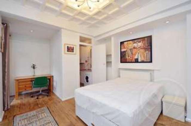  Image of Flat to rent at Abbey Road St Johns Wood London, NW8 9DA