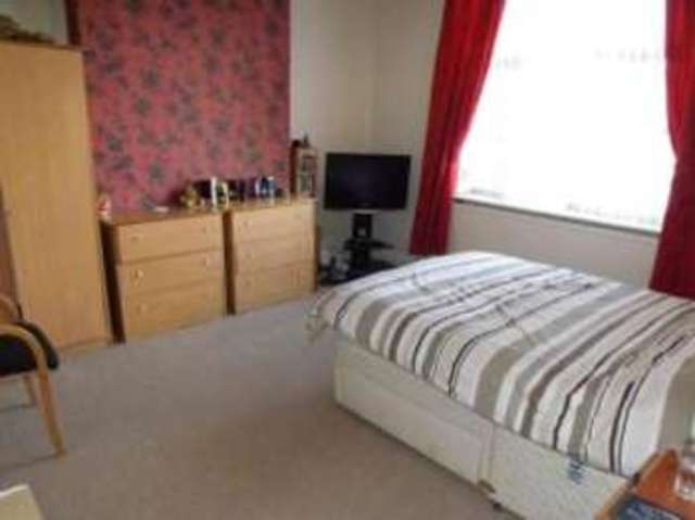  Image of 6 Bedroom Semi-Detached for sale at Sutton-in-Ashfield Nottinghamshire Sutton in Ashfield, NG17 1FJ