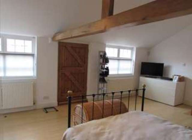  Image of 2 Bedroom Detached for sale at Allen Road  Northampton, NN1 4NE