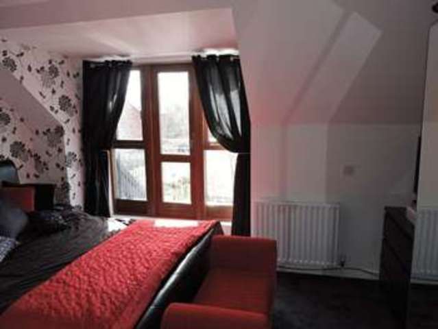  Image of 3 Bedroom Terraced for sale at Bay Tree Way  Basingstoke, RG21 5QG