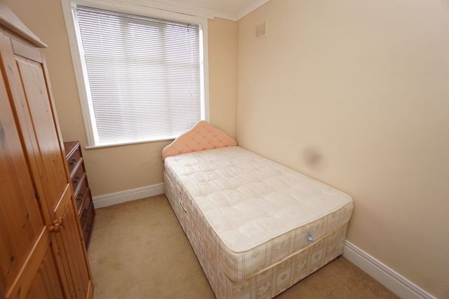  Image of 2 Bedroom Flat for sale at Benton Road High Heaton Newcastle Upon Tyne, NE7 7EB